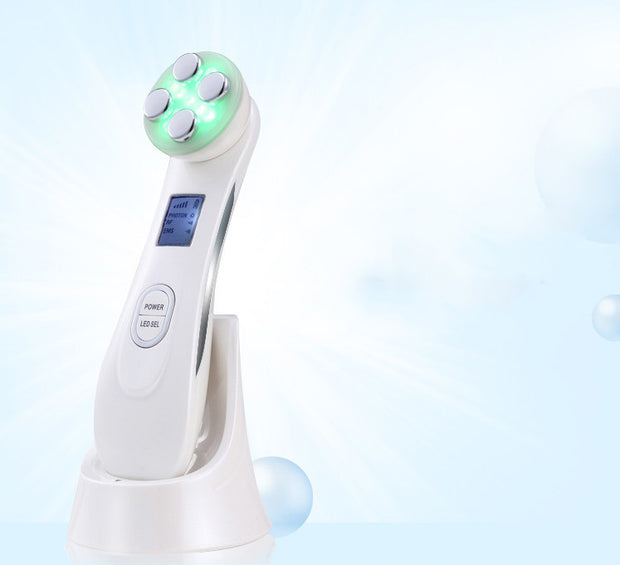 Beauty device for skin rejuvenation by LED photons